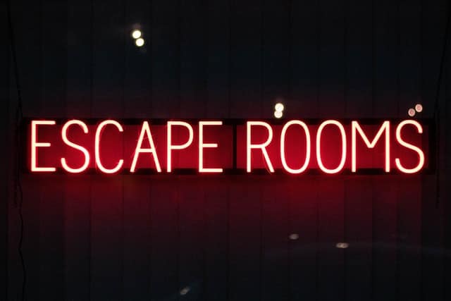 Escape Room sign - English Team Building for Companies